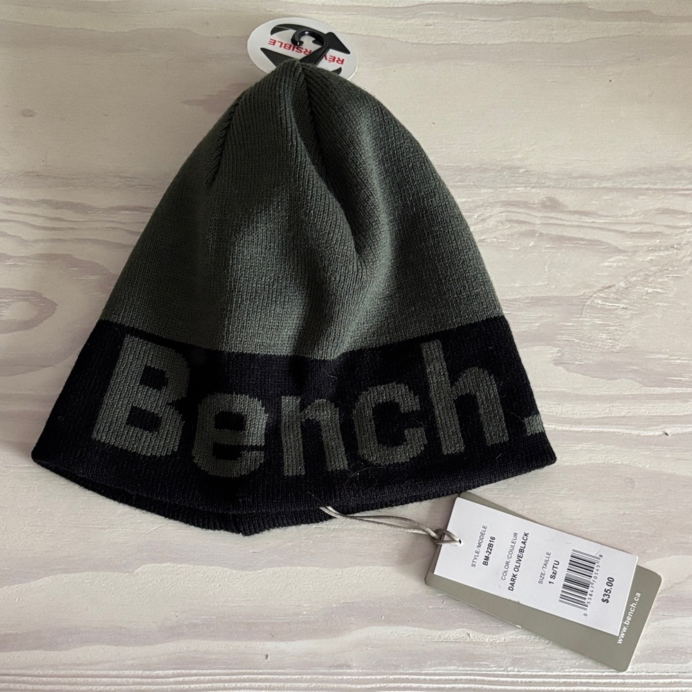 NWT Bench‎ Two-Tone Black and Dark Olive Reversible Beanie